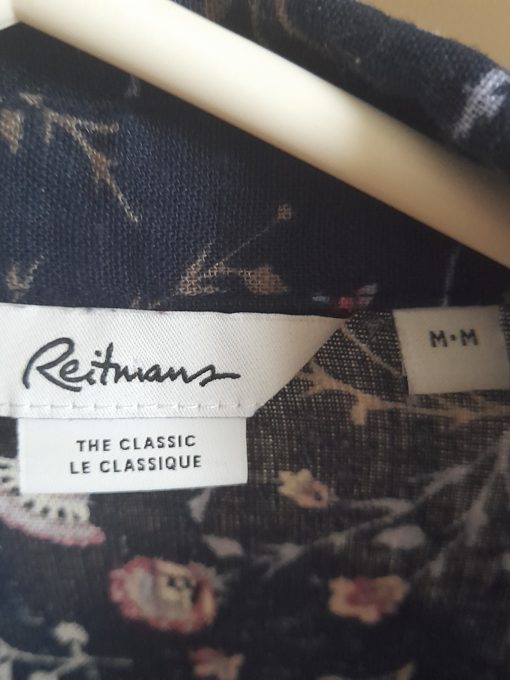 Reitmans Navy Cottin/Linen Blend Floral Button-Down Blouse - Picture 4 of 5